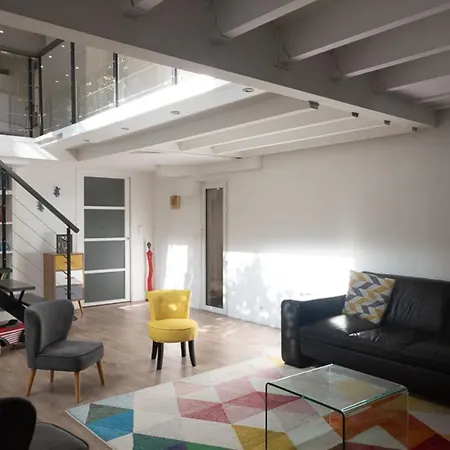 Apartment Spacious And Quiet With Shared Garden
