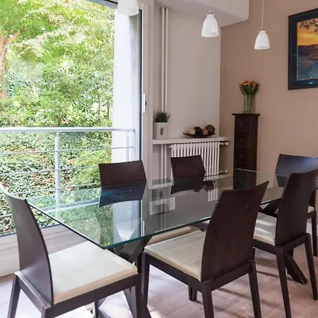 Spacious And Quiet With Shared Garden Issy-les-Moulineaux