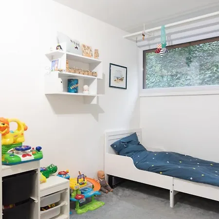 Spacious And Quiet With Shared Garden * Issy-les-Moulineaux