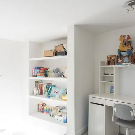 Spacious And Quiet With Shared Garden Issy-les-Moulineaux